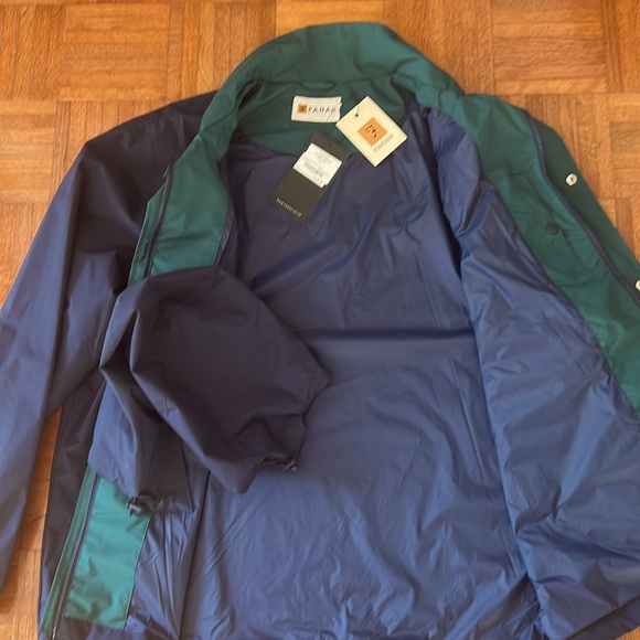 FARAH waterproof rain jacket - Picture 5 of 7